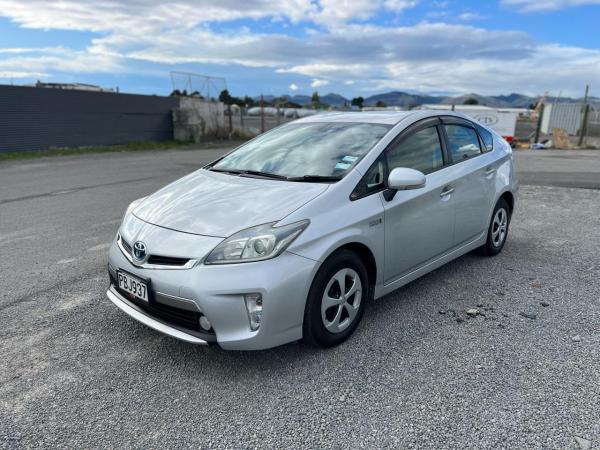 Toyota Prius 1.8 PHV G