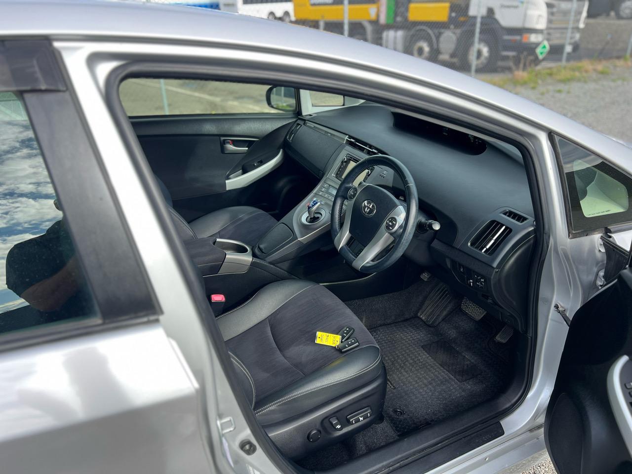 Toyota Prius 1.8 PHV G