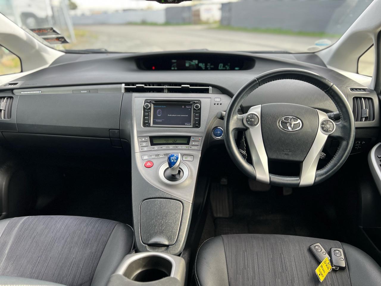Toyota Prius 1.8 PHV G