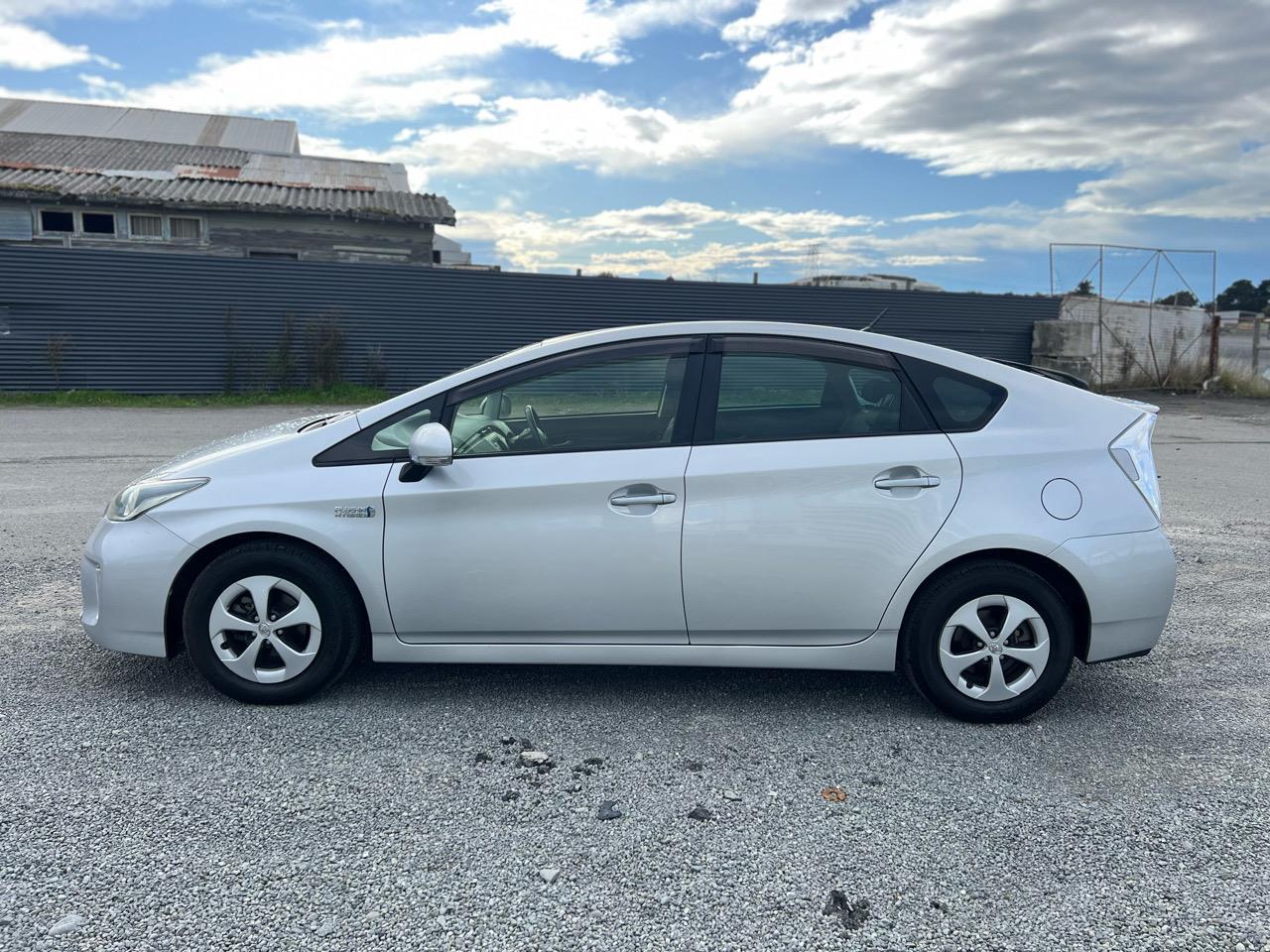 Toyota Prius 1.8 PHV G