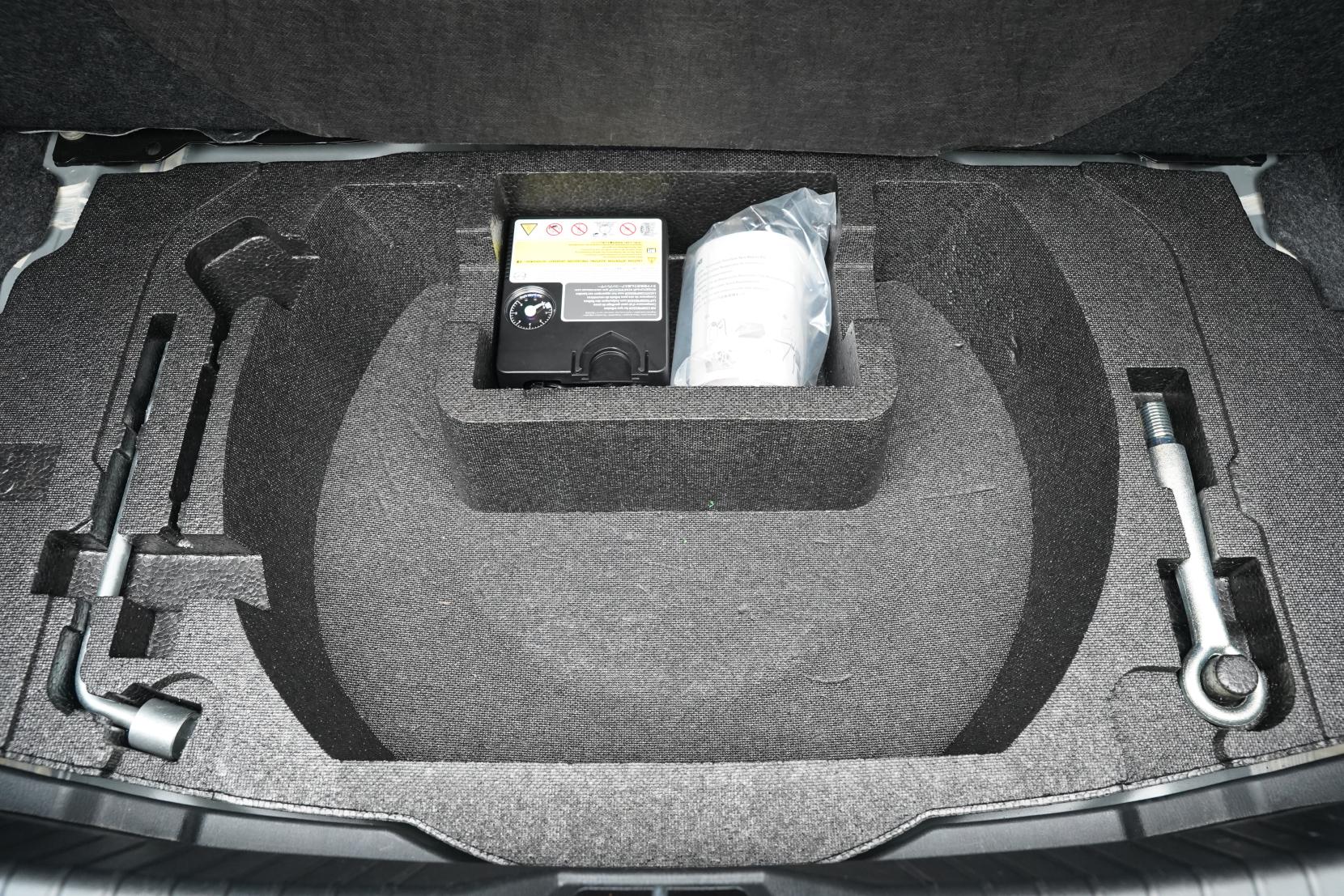 Mazda Axela Hybrid S