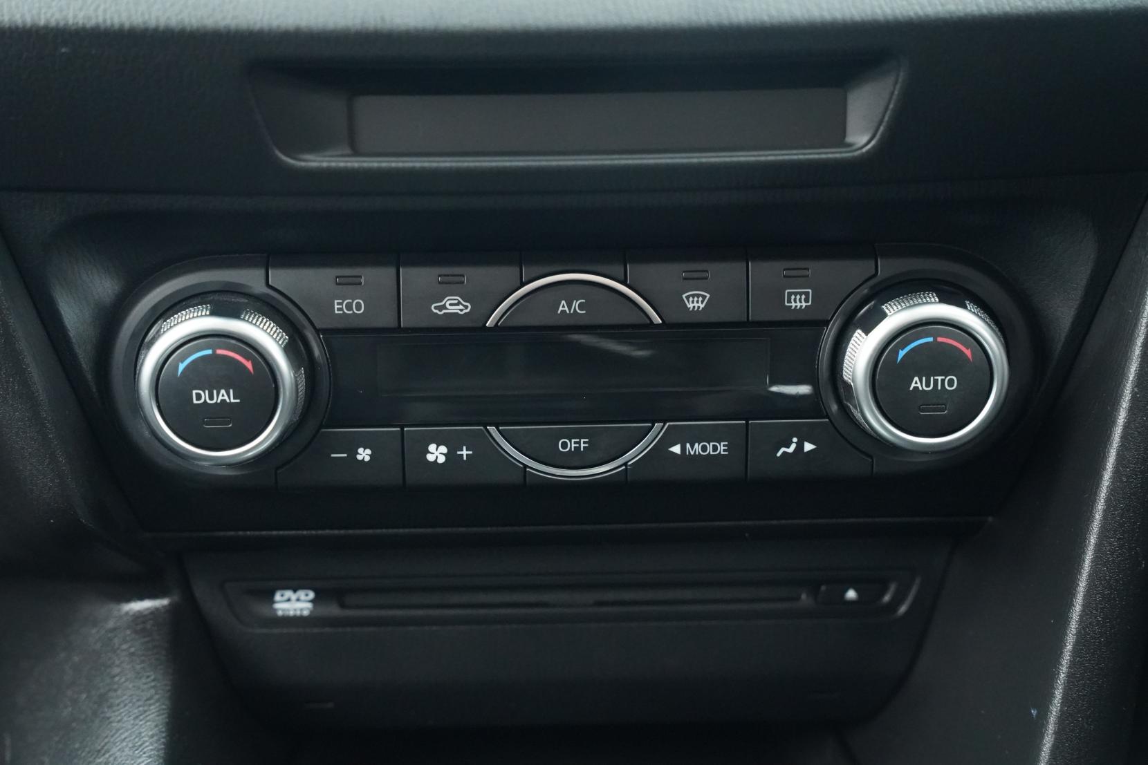 Mazda Axela Hybrid S