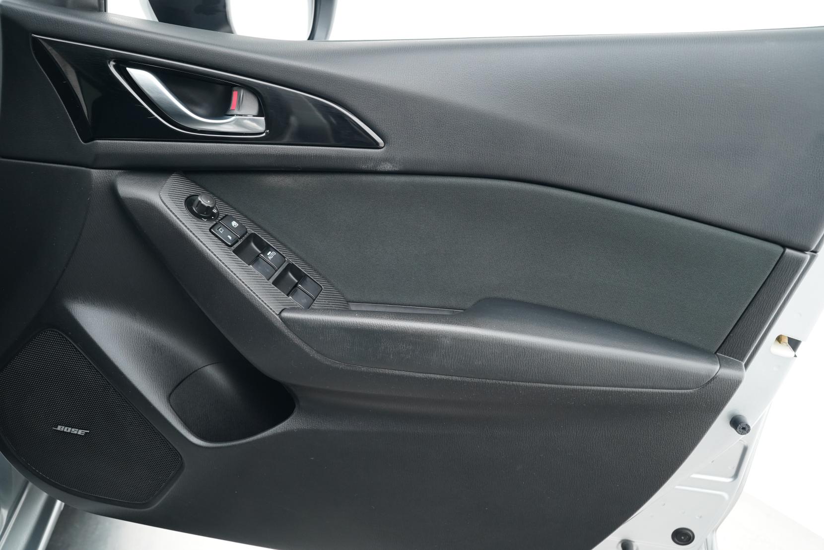 Mazda Axela Hybrid S