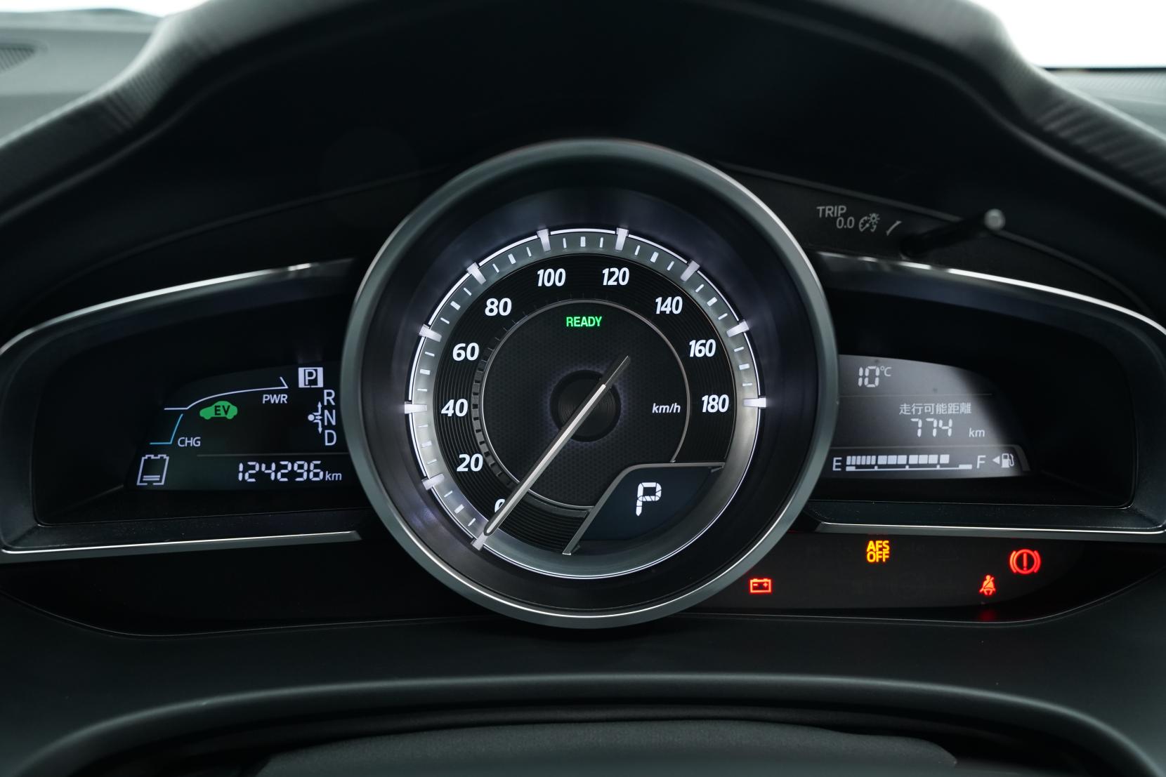 Mazda Axela Hybrid S