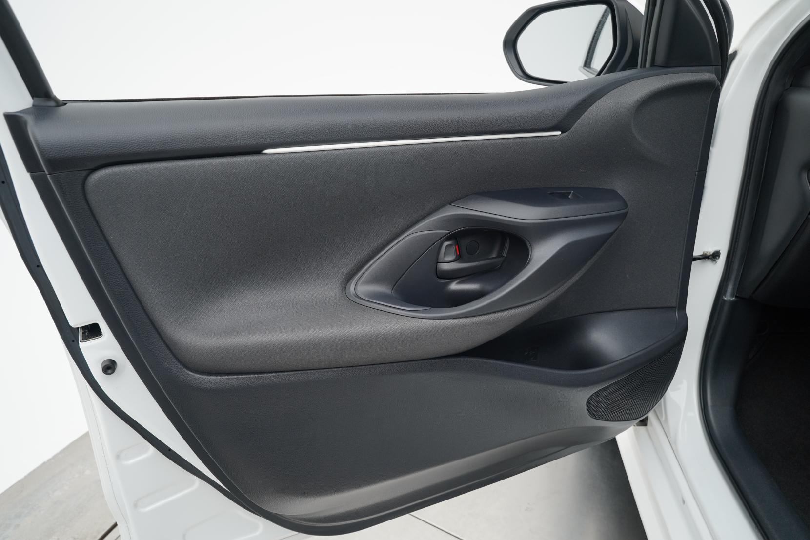 Toyota Yaris 1.5 Hybrid X