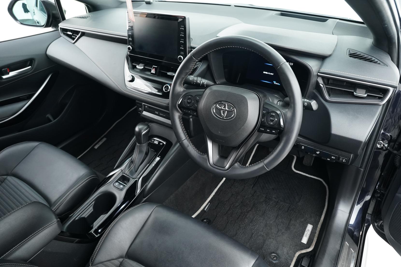 Toyota Corolla 1.8 Touring Hybrid WxB