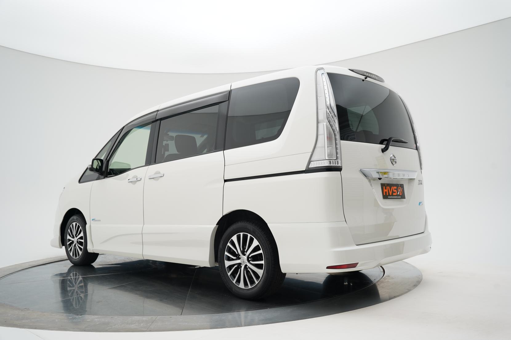 Nissan Serena (1991 – present) 2.0 Hybrid Highway Star V Selection