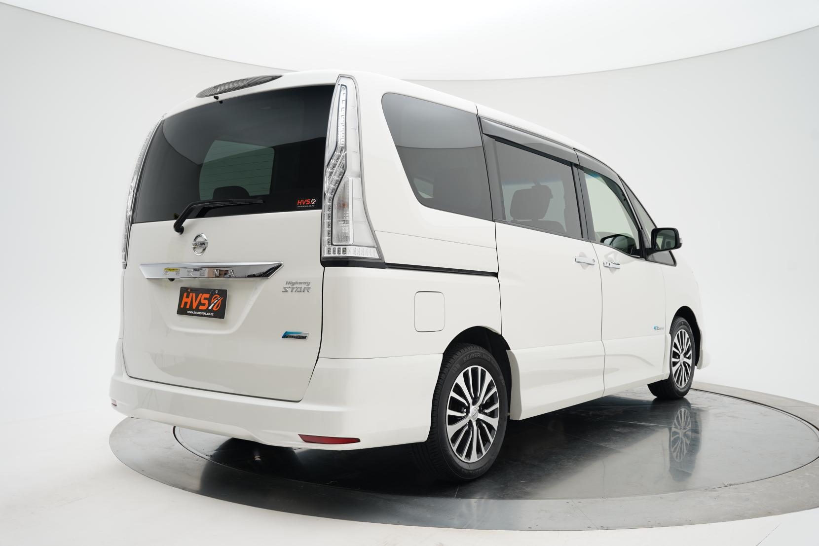 Nissan Serena (1991 – present) 2.0 Hybrid Highway Star V Selection