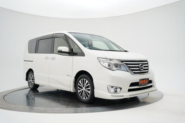 Nissan Serena (1991 – present) 2.0 Hybrid Highway Star V Selection