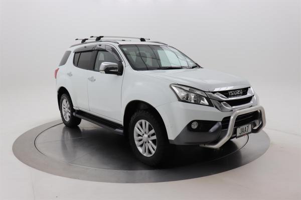 Isuzu Mu-X 3.0 4WD 3.0D