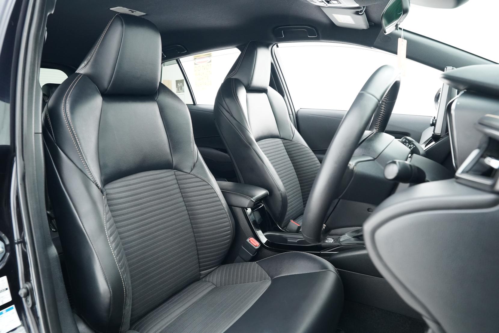 Toyota Corolla 1.8 Touring Hybrid WxB 4WD