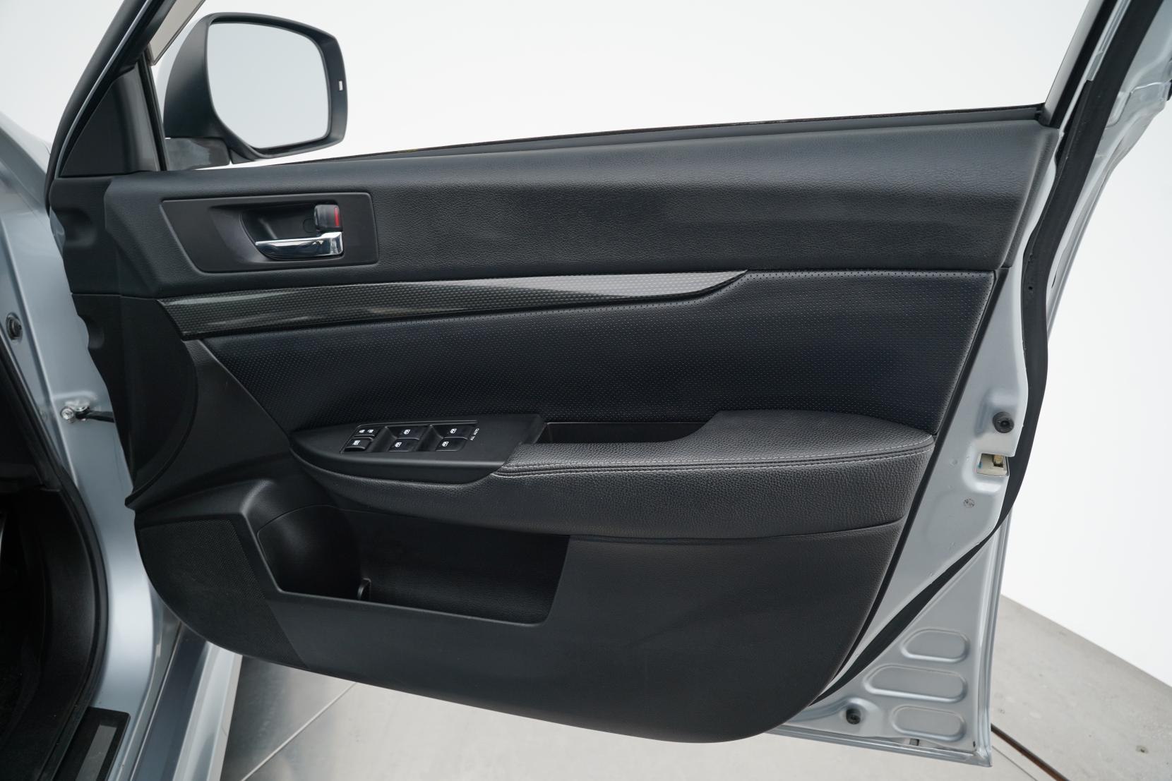 Subaru Legacy 2.5 B-Sport EyeSight G