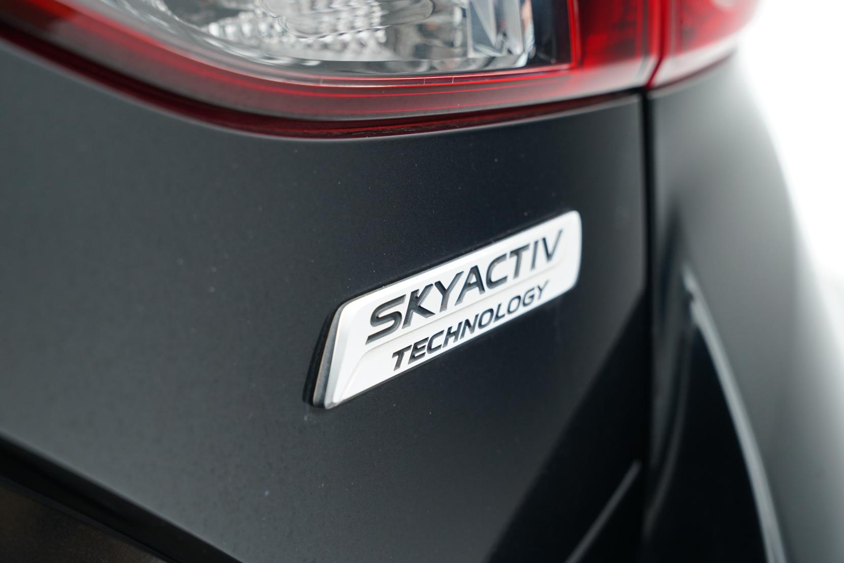 Mazda Axela 2.0 20S Touring