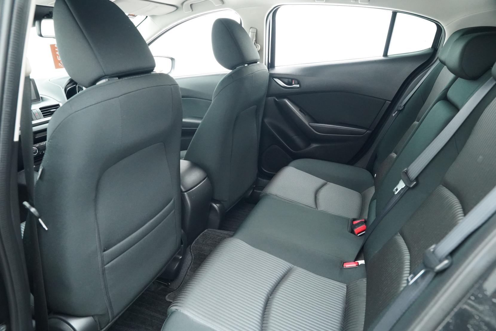 Mazda Axela 2.0 20S Touring