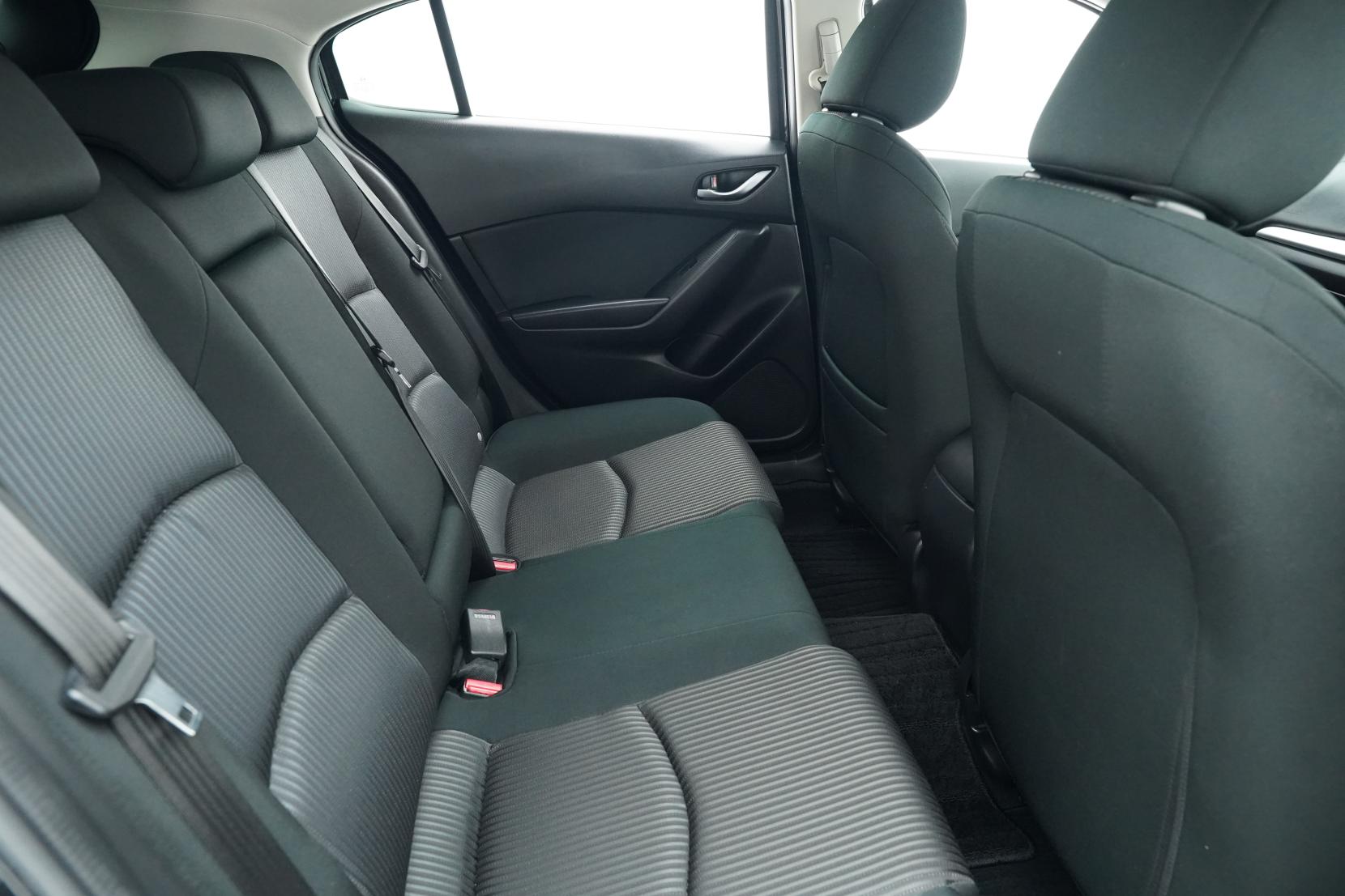 Mazda Axela 2.0 20S Touring