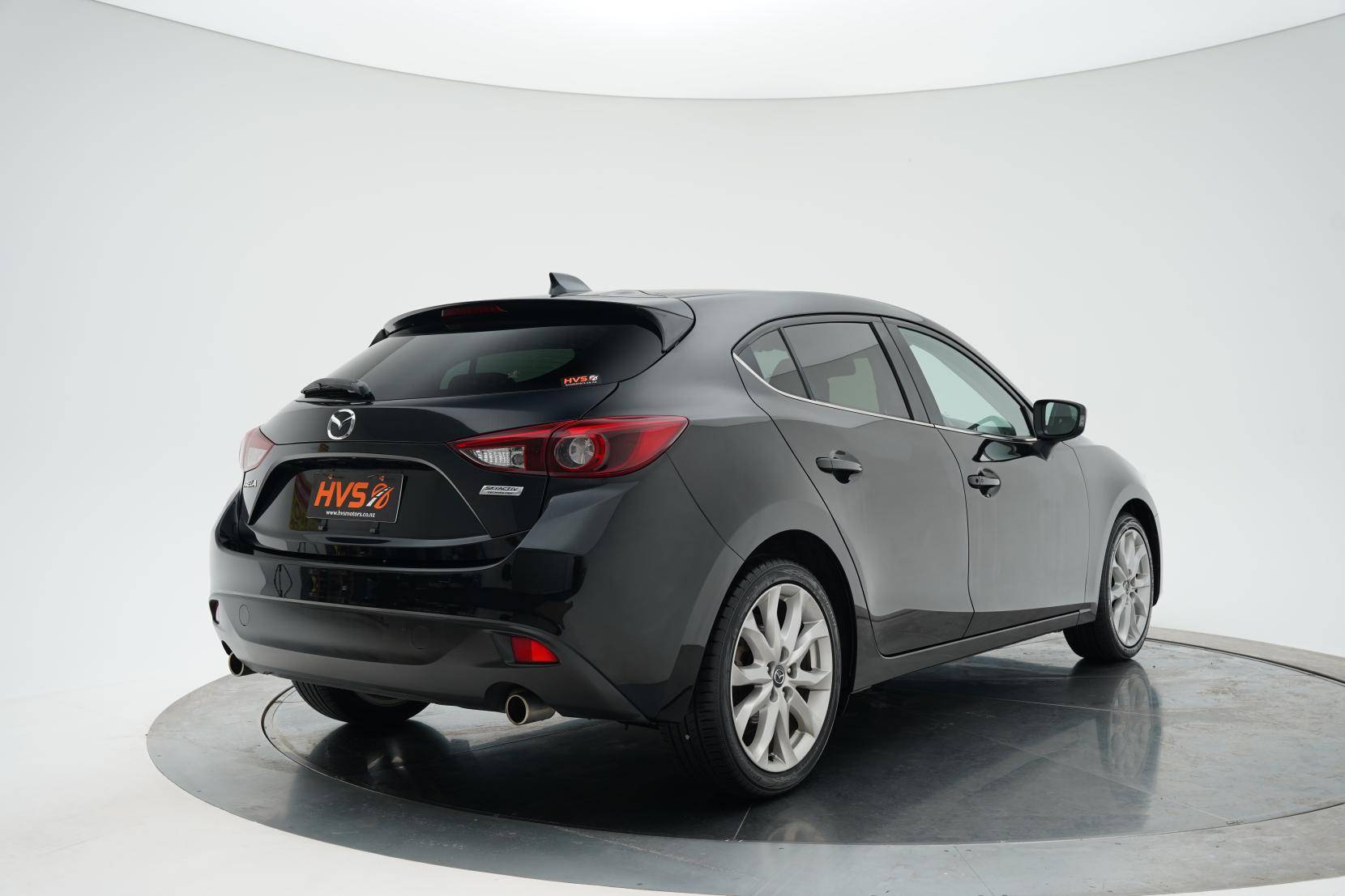 Mazda Axela 2.0 20S Touring