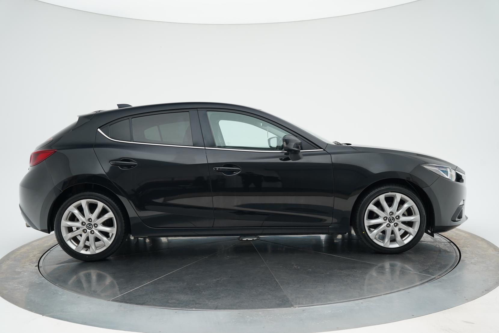 Mazda Axela 2.0 20S Touring
