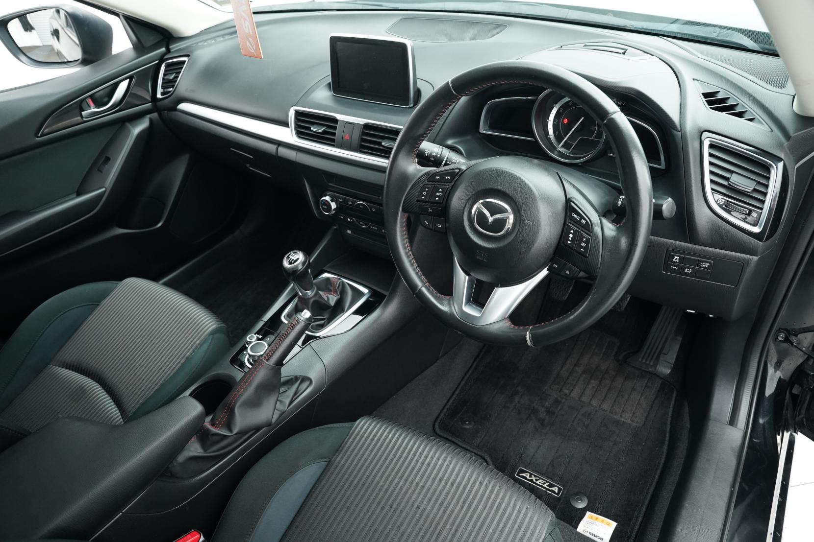 Mazda Axela 2.0 20S Touring