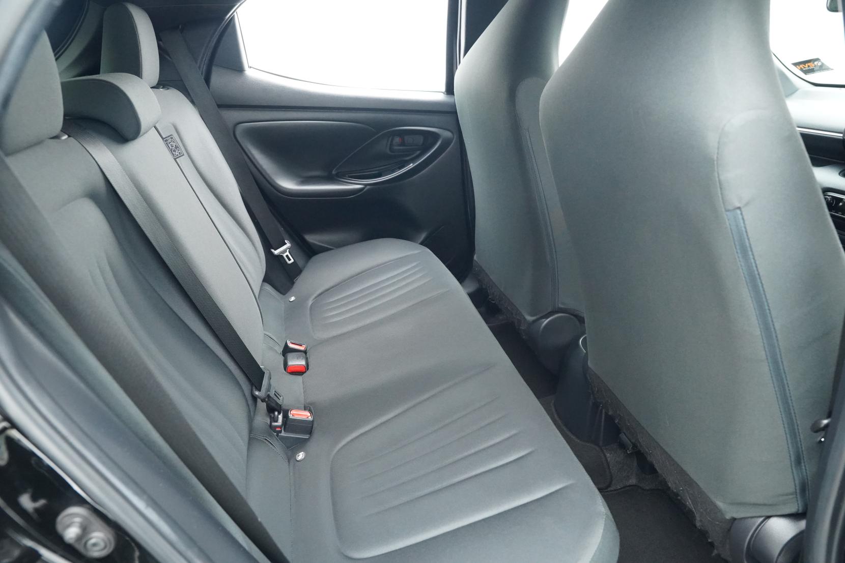 Toyota Yaris 1.5 Hybrid X