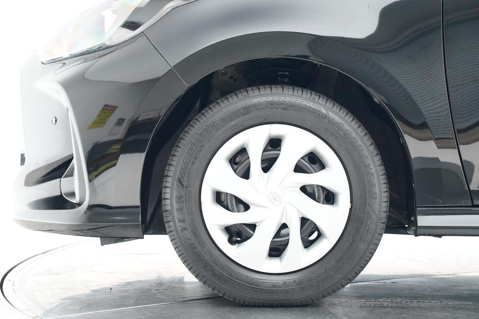 Toyota Yaris 1.5 Hybrid X