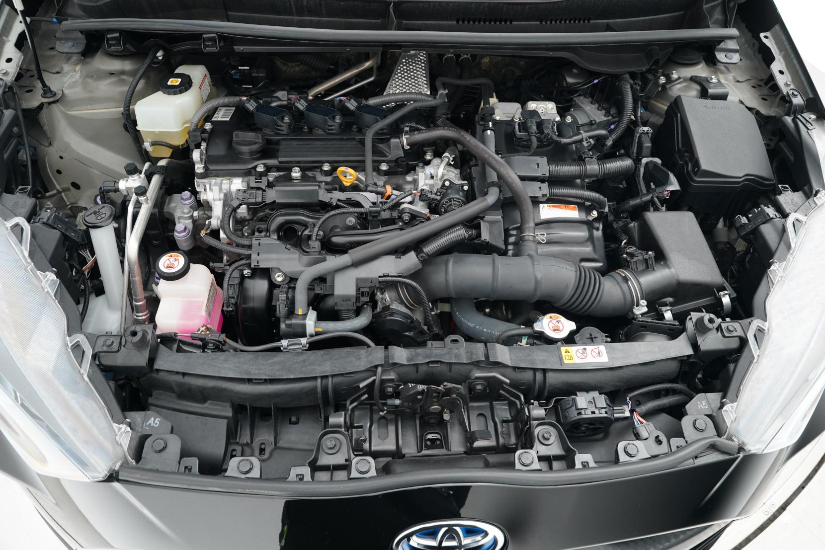 Toyota Yaris 1.5 Hybrid X
