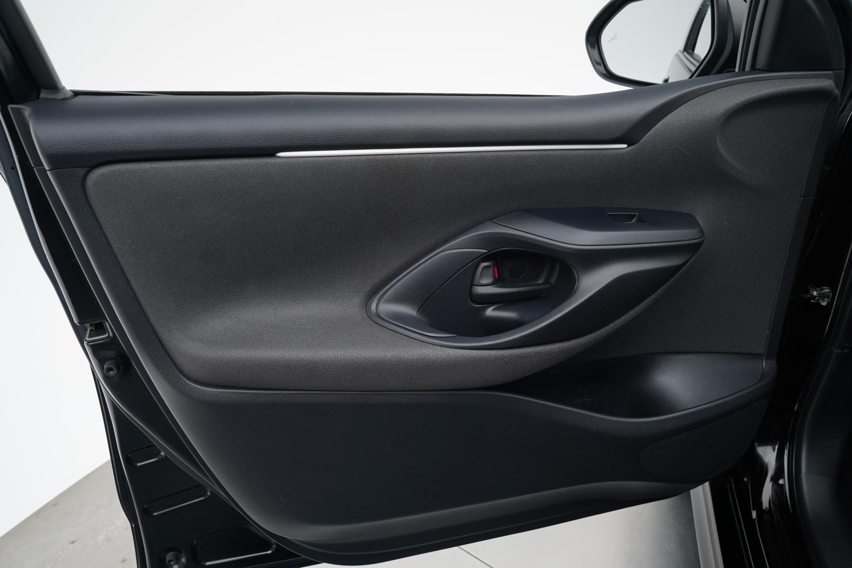 Toyota Yaris 1.5 Hybrid X