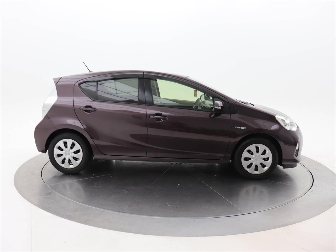Toyota AQUA 1.5