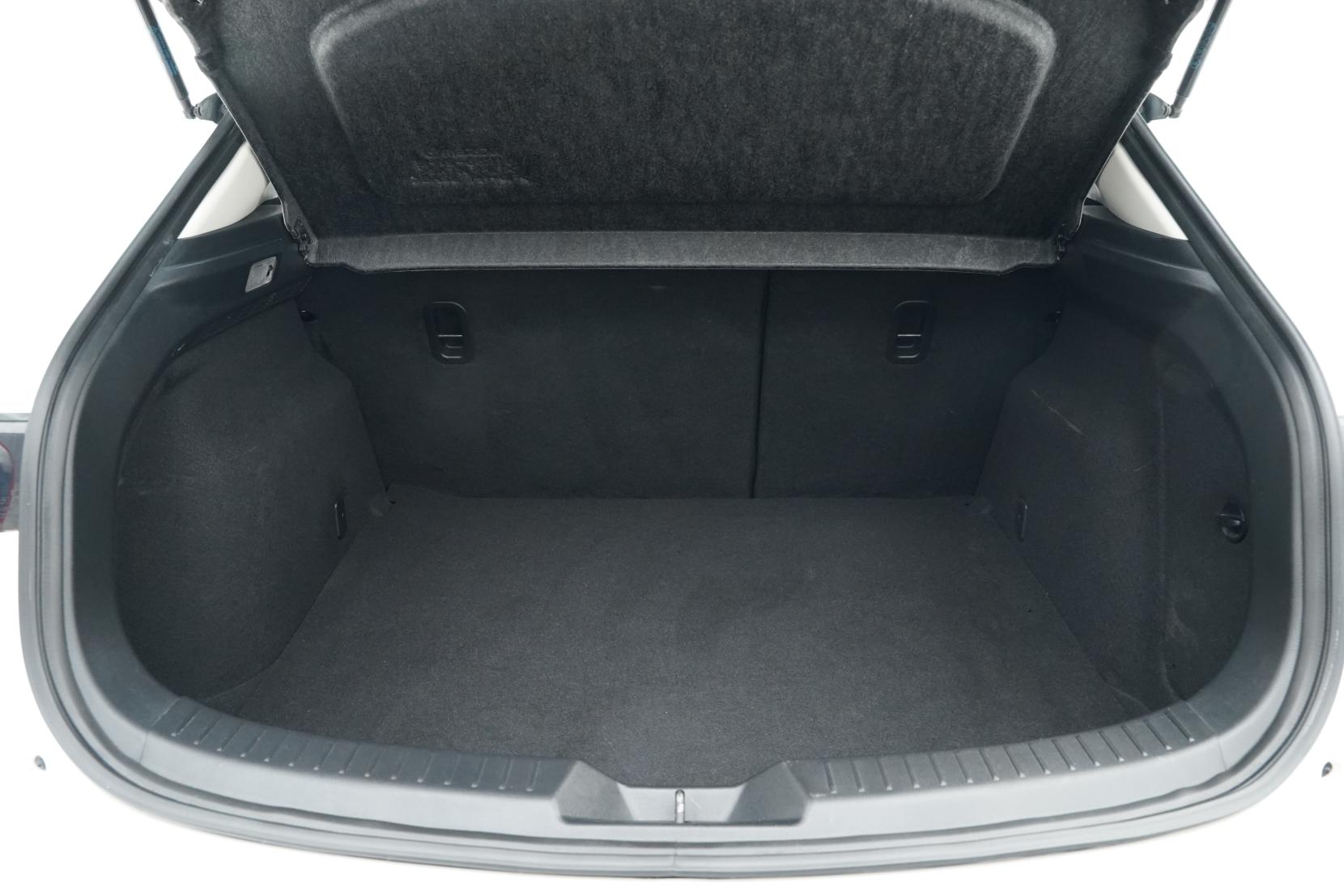 Mazda Axela SPORT 20S TOURING