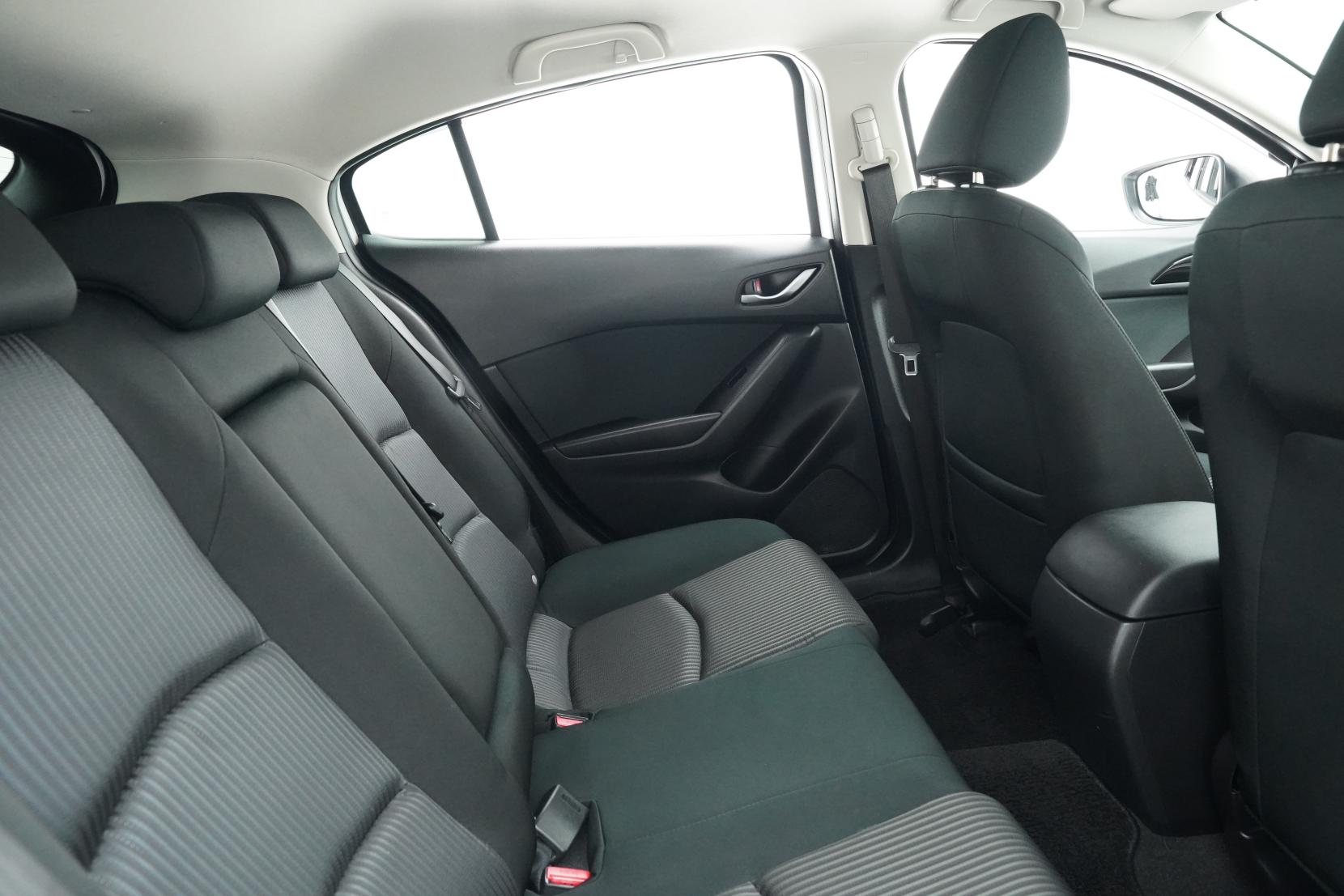 Mazda Axela SPORT 20S TOURING