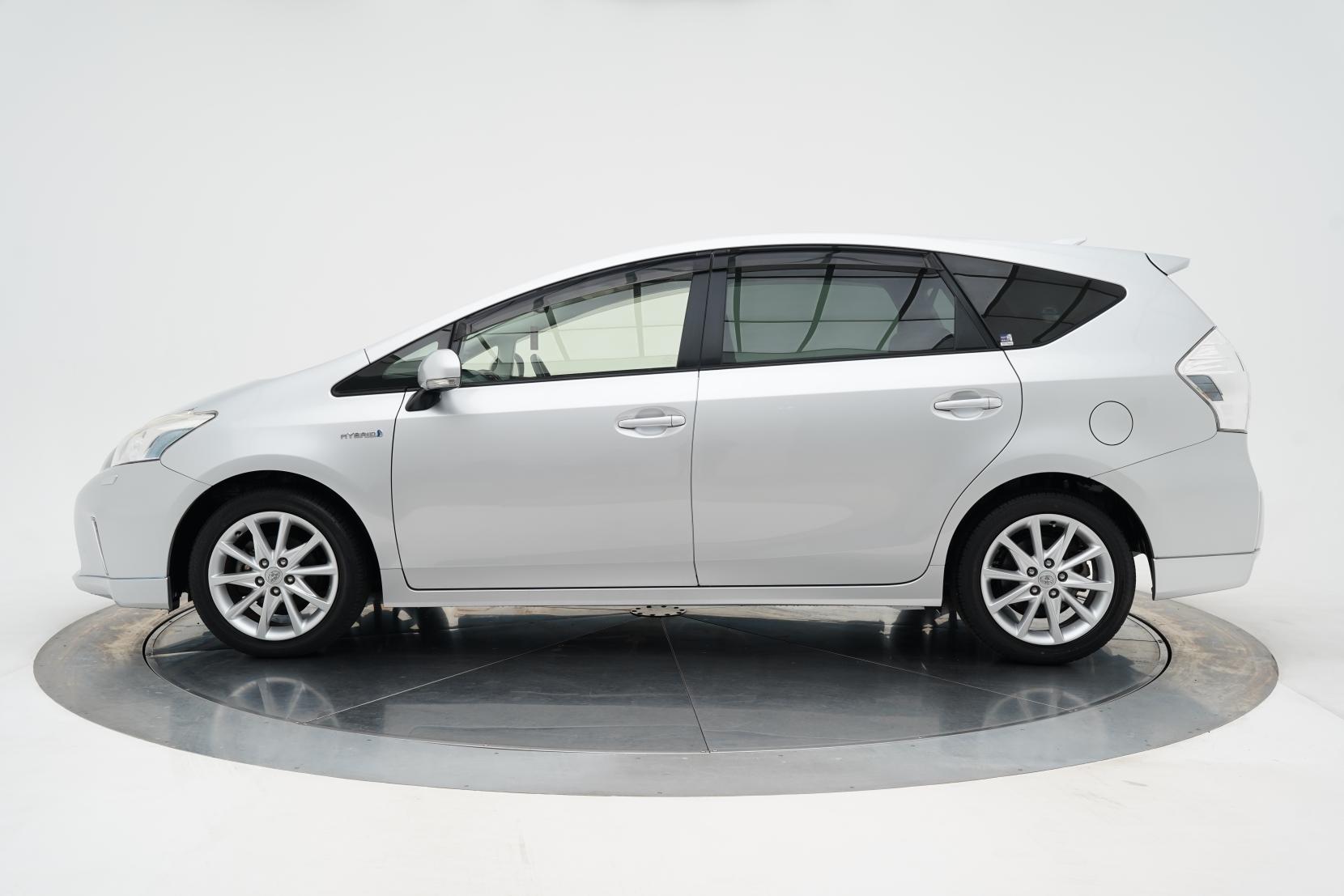 Toyota Prius 1.8 ALPHA S TOURING