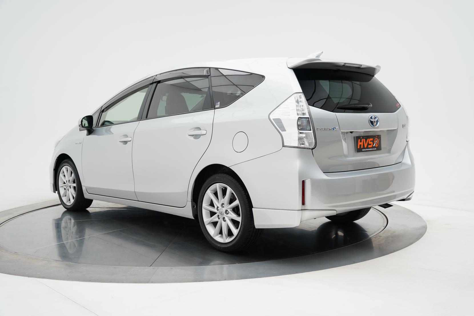 Toyota Prius 1.8 ALPHA S TOURING