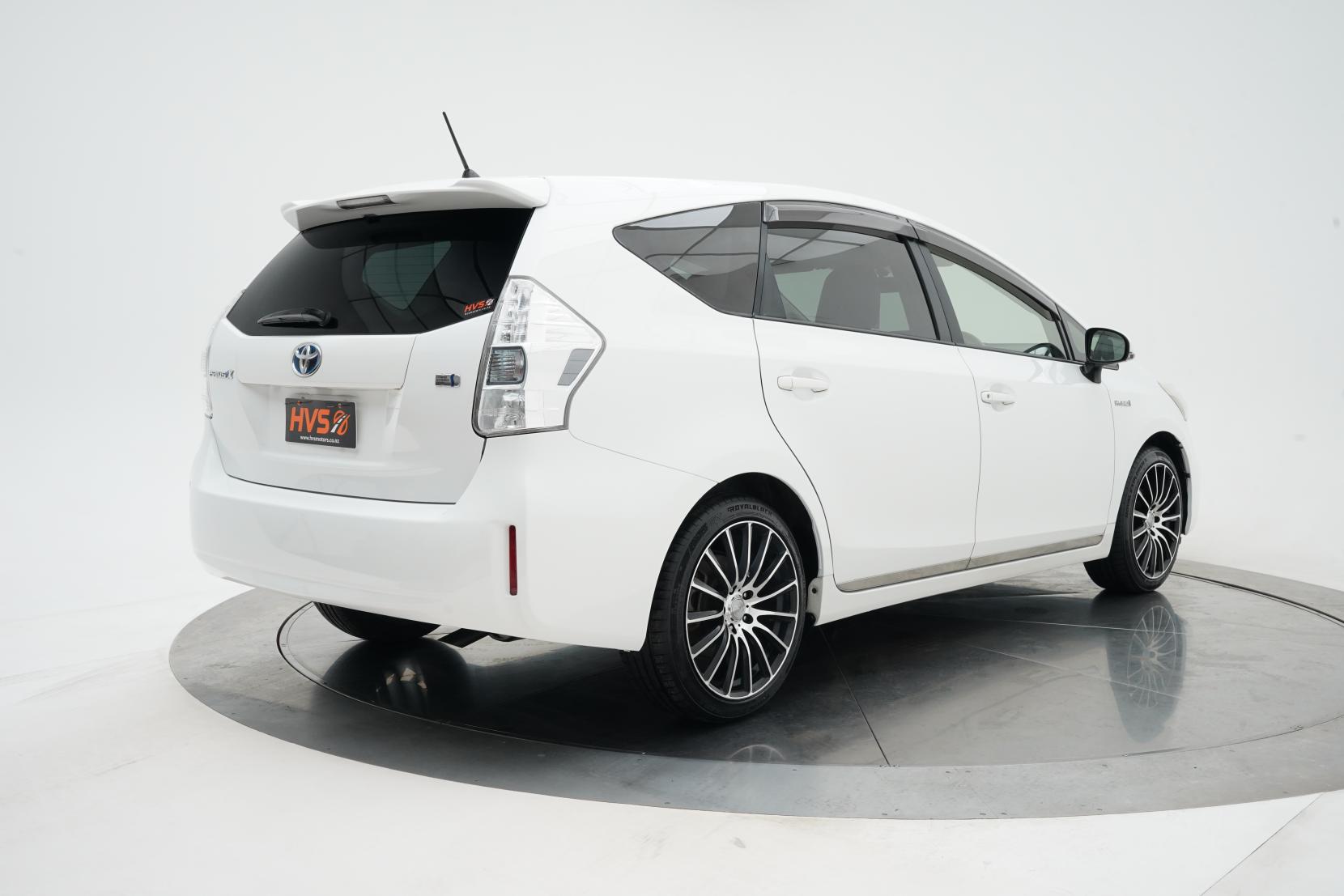 Toyota Prius 1.8 ALPHA S L SELECTION