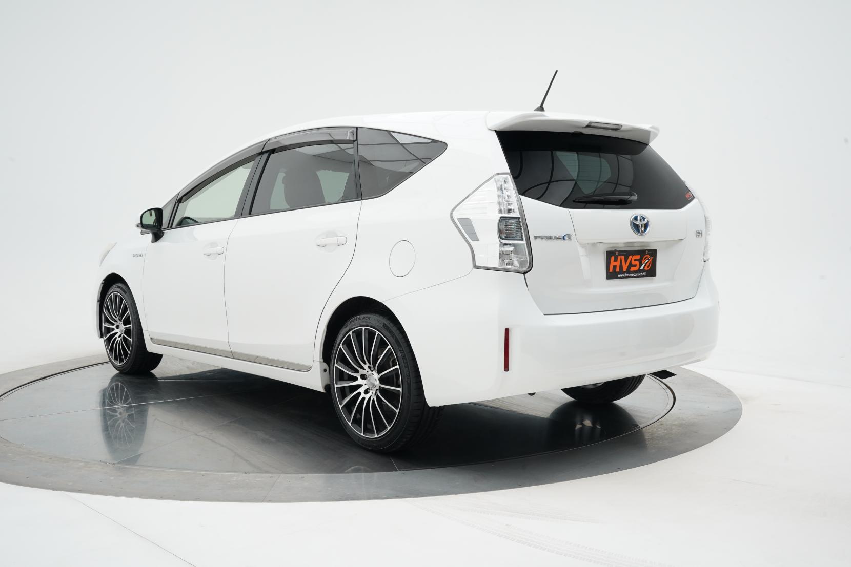 Toyota Prius 1.8 ALPHA S L SELECTION