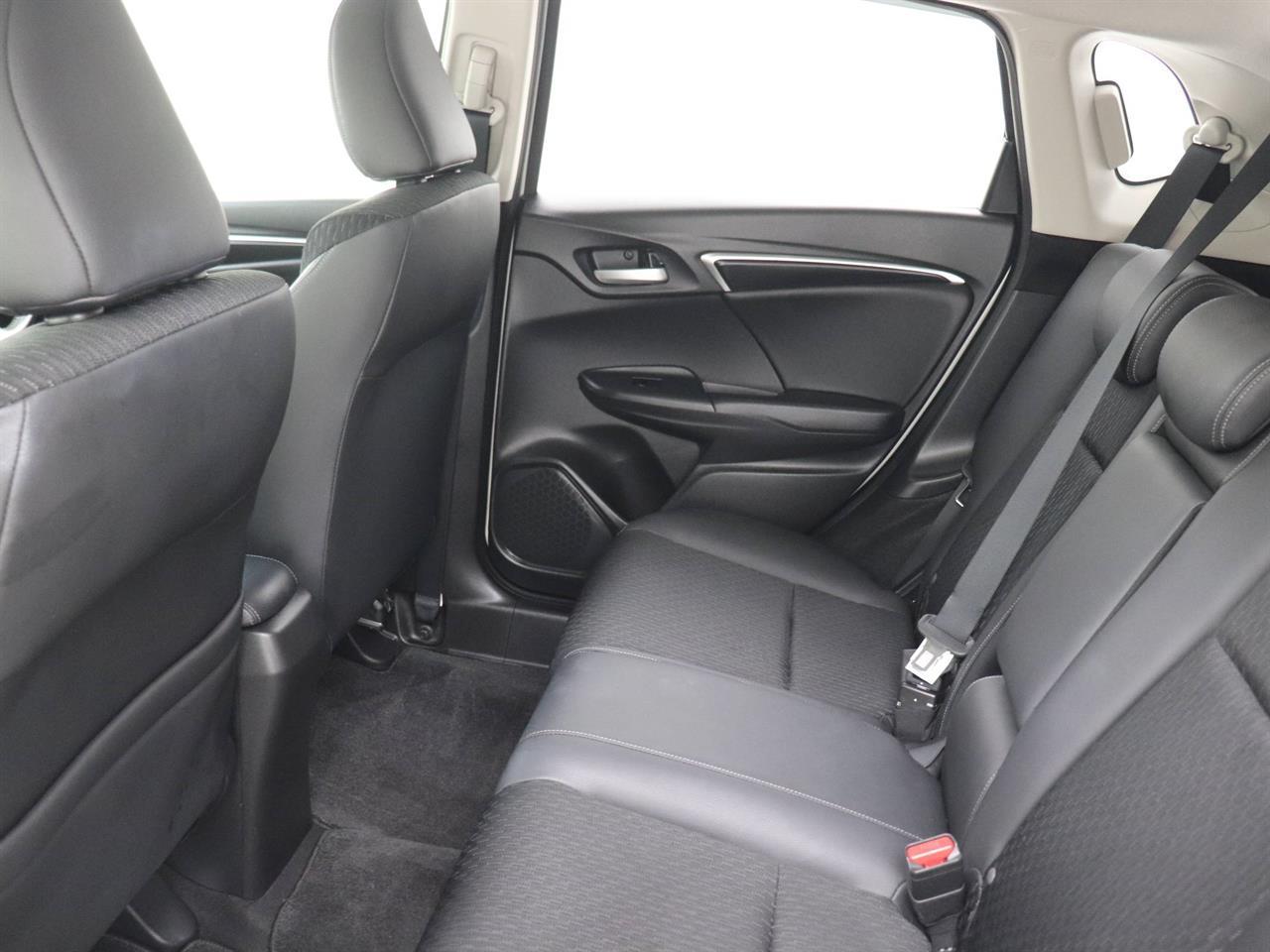 Honda Fit 1.5 Hybrid Leather Package