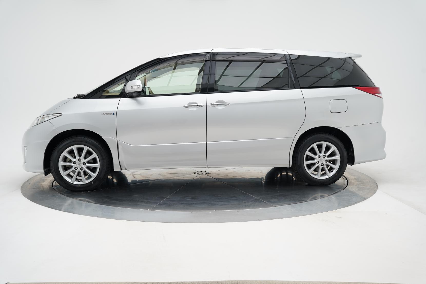 Toyota ESTIMA 2.4 Hybrid 4WD X 7 Seater