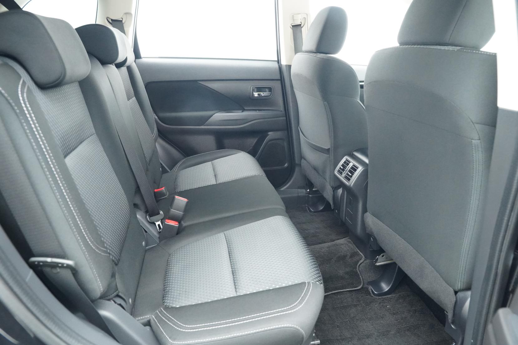 Mitsubishi Outlander 2.4 24G 4WD 7 Seater