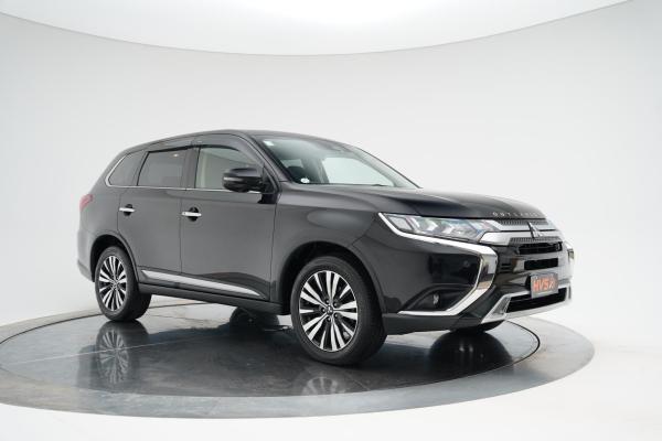 Mitsubishi Outlander 2.4 24G 4WD 7 Seater
