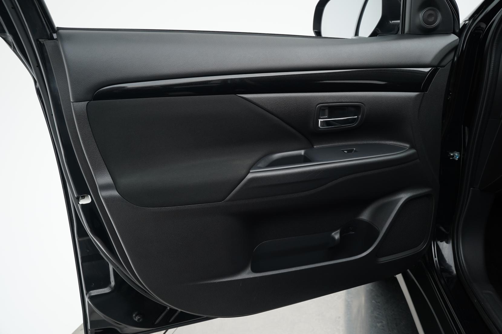 Mitsubishi Outlander 2.4 24G 4WD 7 Seater