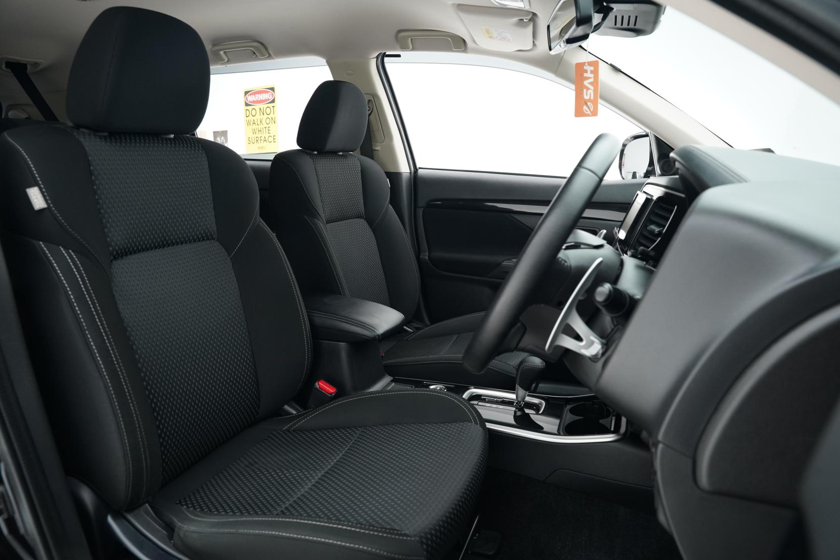 Mitsubishi Outlander 2.4 24G 4WD 7 Seater