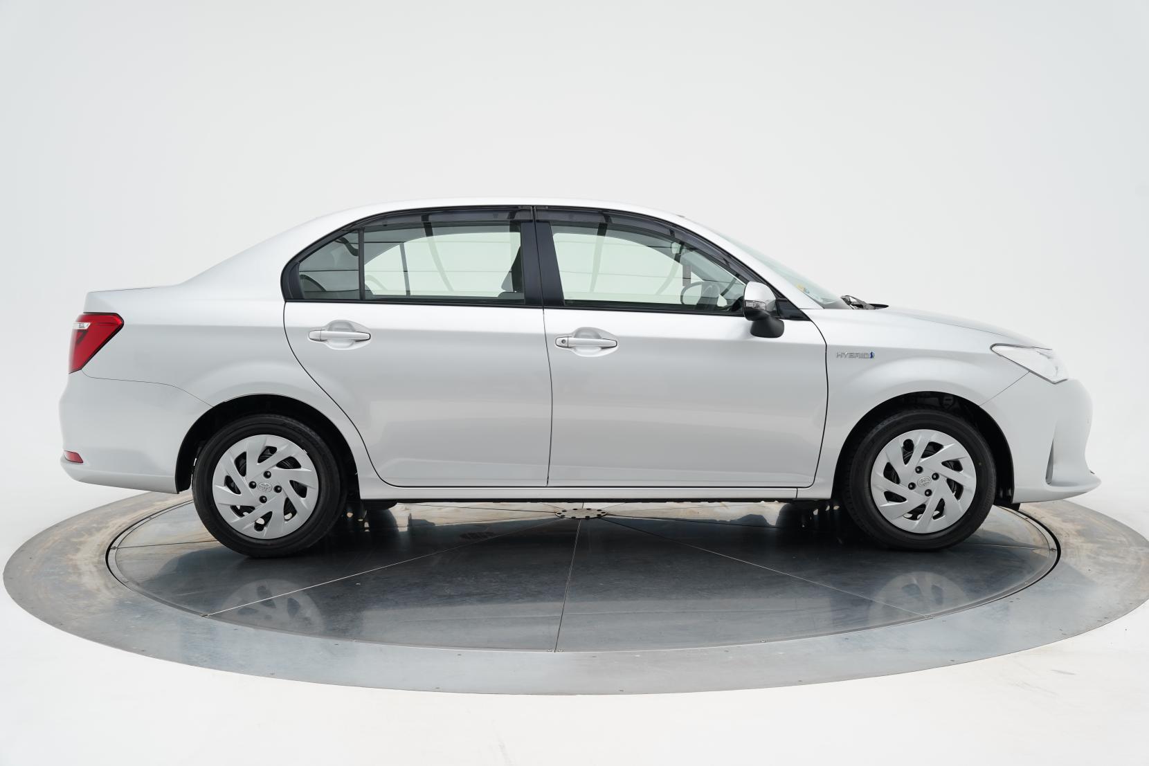 Toyota Corolla 1.5 AXIO HYBRID