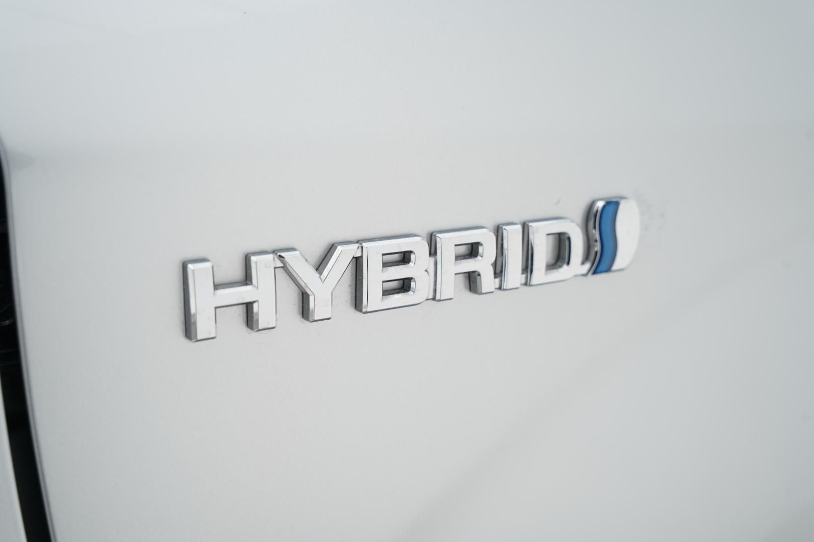 Toyota Corolla 1.5 AXIO HYBRID