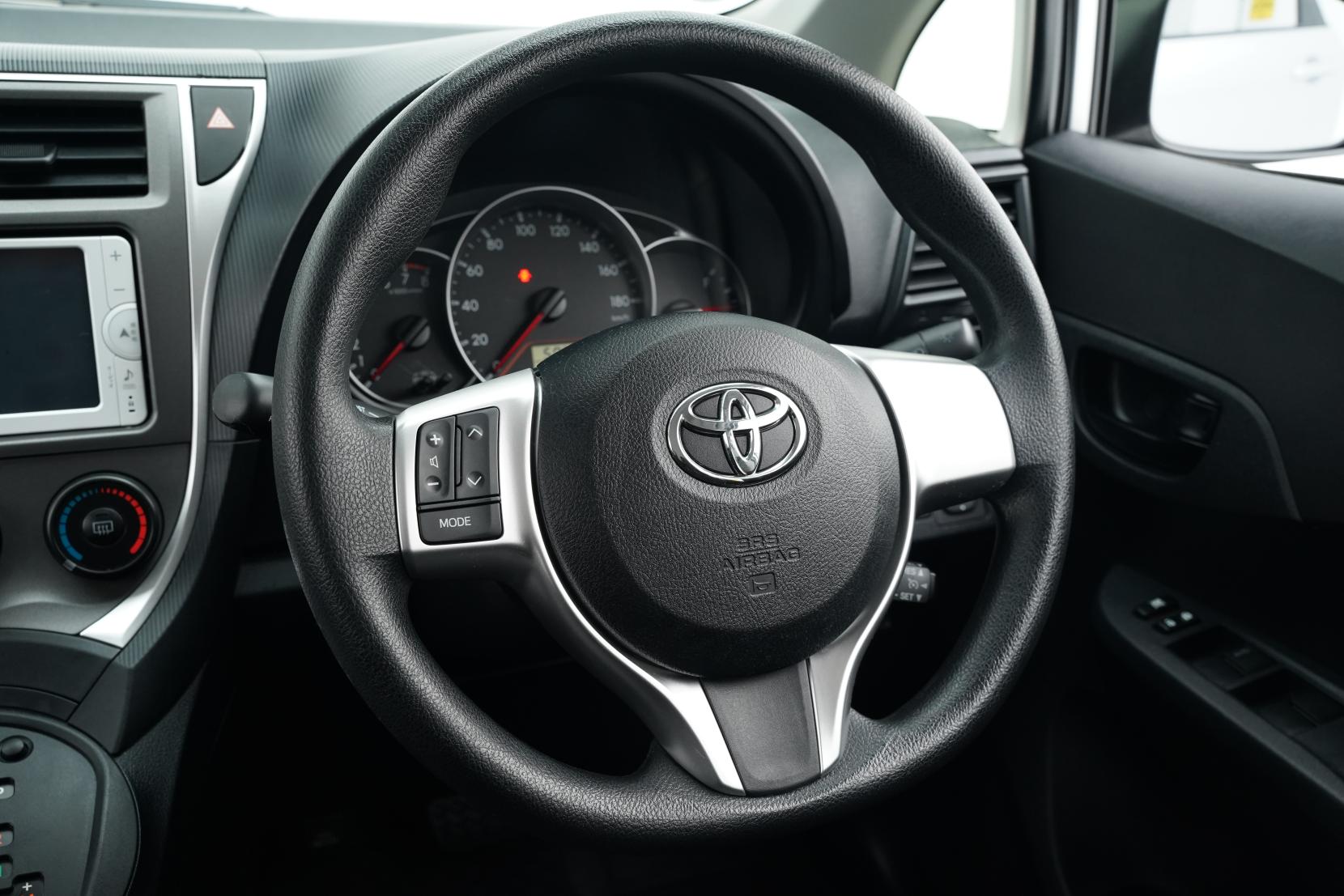 Toyota Ractis X