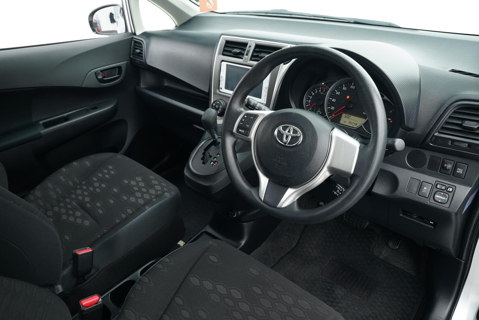Toyota Ractis X