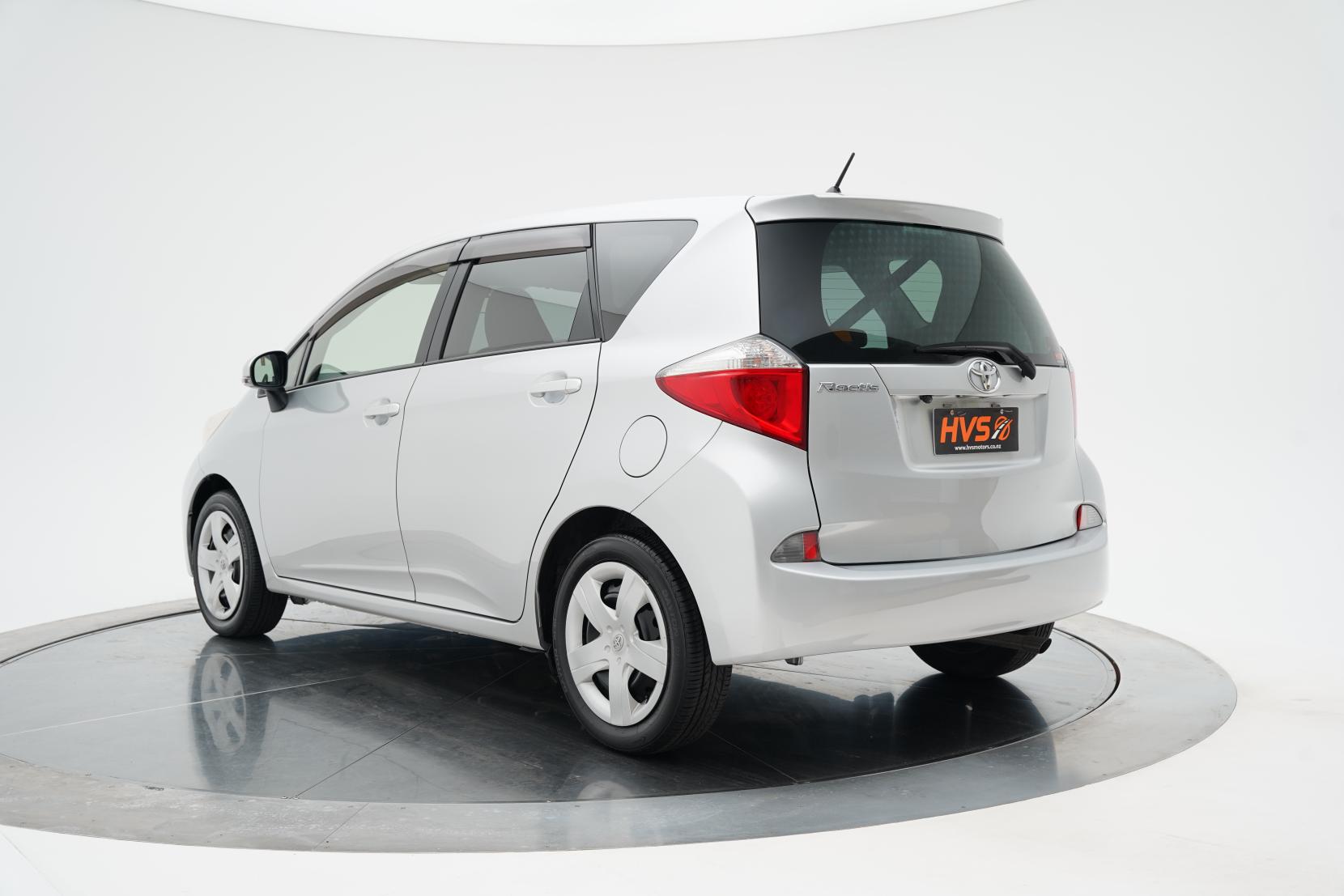Toyota Ractis X
