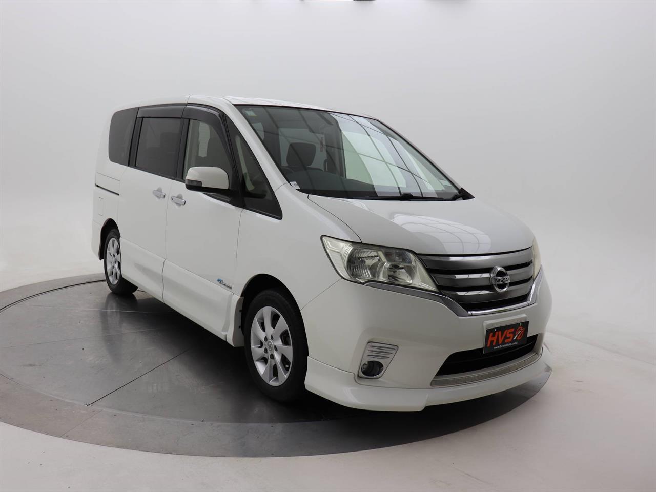 Nissan Serena 2.0 Highway Star Hybrid