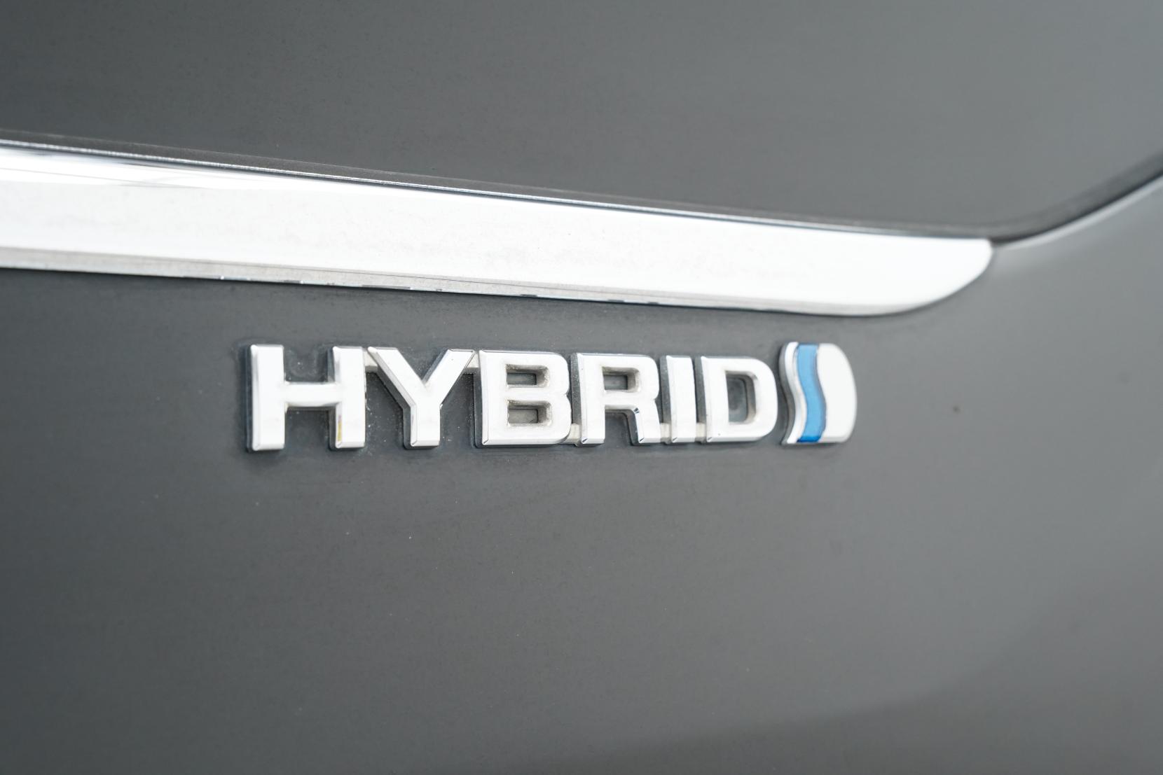 Toyota Estima 2.4 Hybrid X 4WD