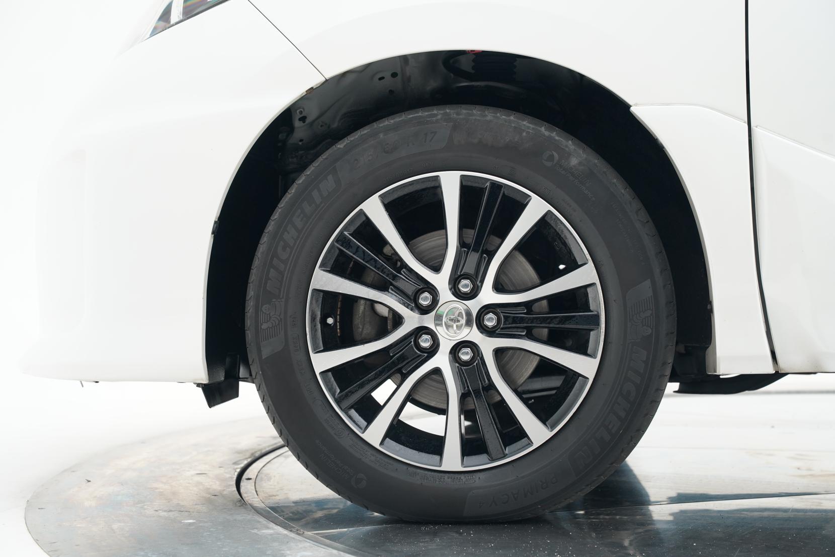 Toyota Estima 2.4 Hybrid Aeras Premium Edition