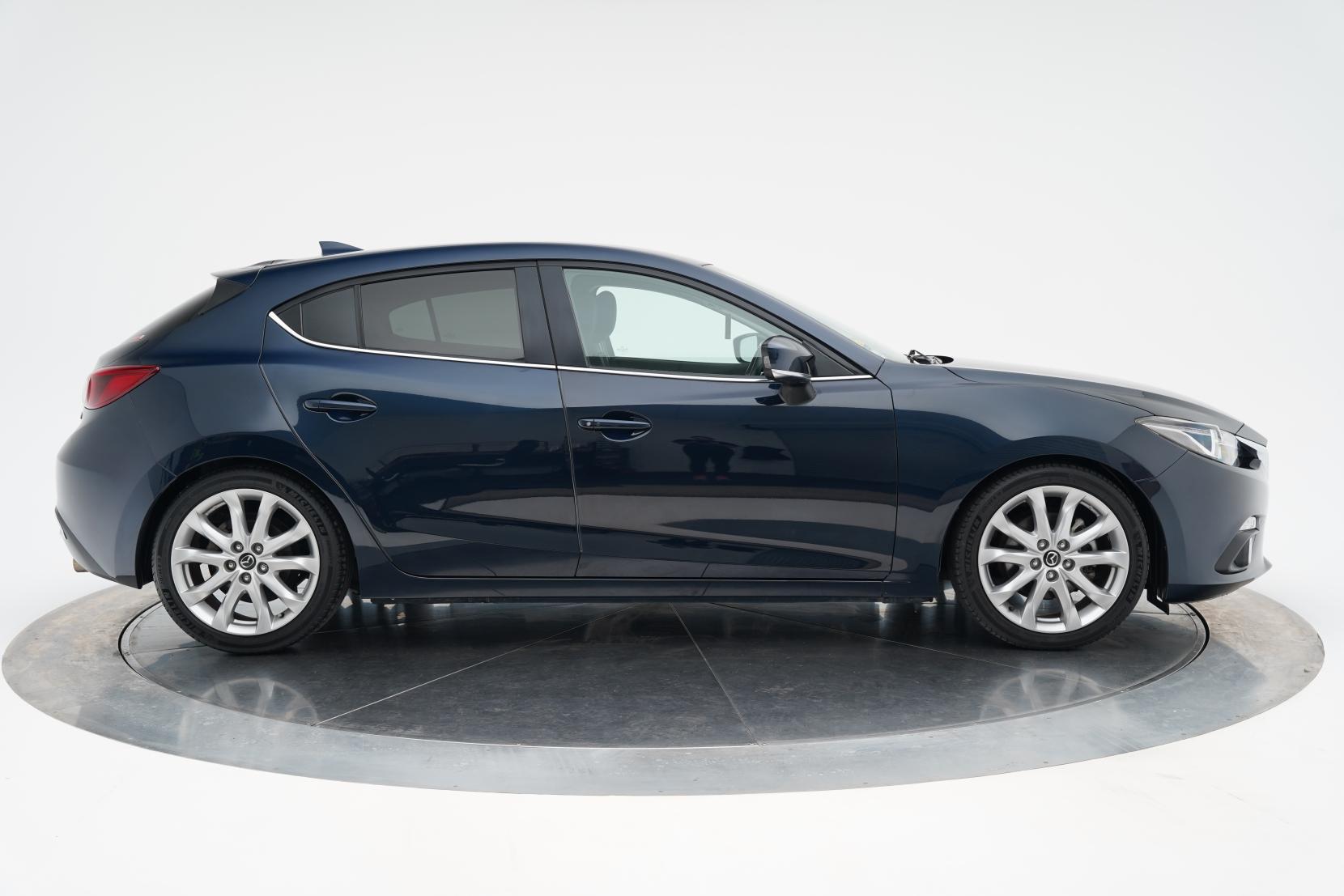 Mazda Axela SPORT 20S TOURING
