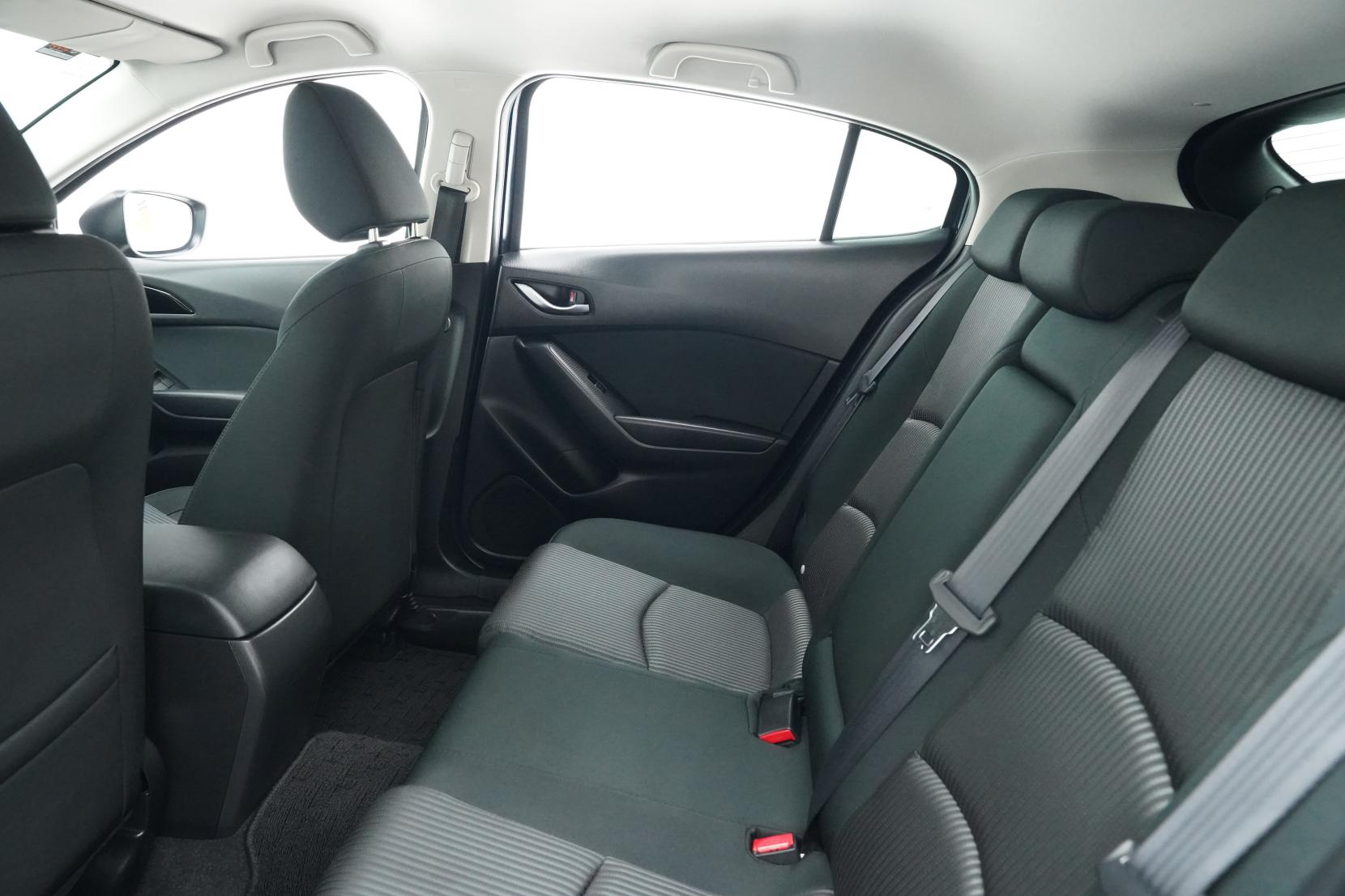 Mazda Axela SPORT 20S TOURING
