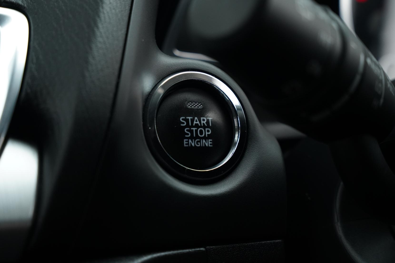 Mazda Axela SPORT 20S TOURING